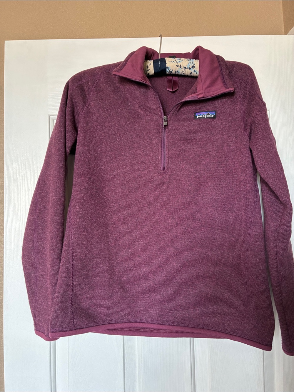 Patagonia Women's Plum Heather 1/4 Zip Fleece Pullover. Size M.